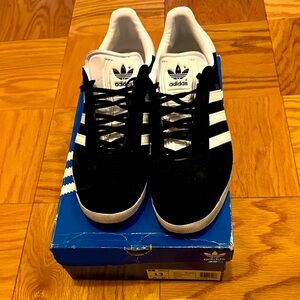 Adidas Gazelle Shoes. Size 13 color blk.